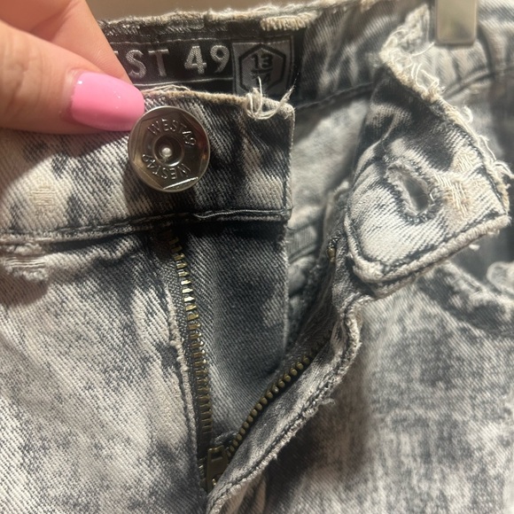 WEST 49 size 13/14 skinny fit distressed jeans, frayed hems, zipper buckle front - Picture 7 of 7